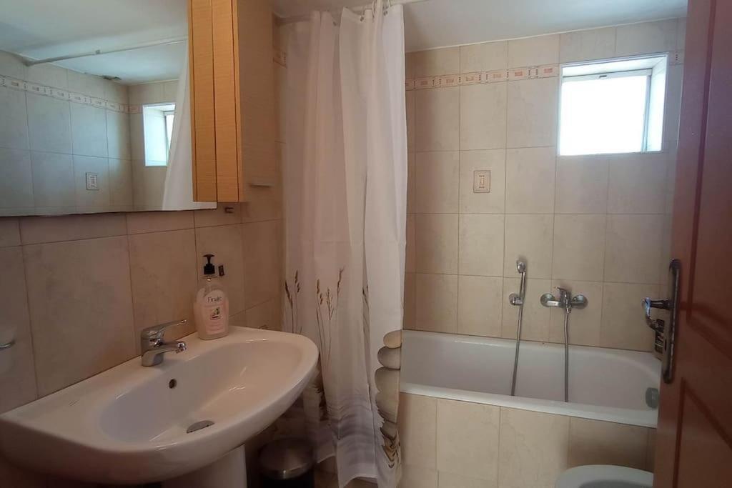Hampilou Apartment *